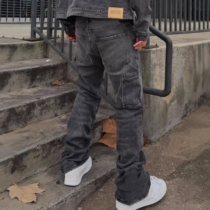 THE NO-RULES DISTRESSED JEANS