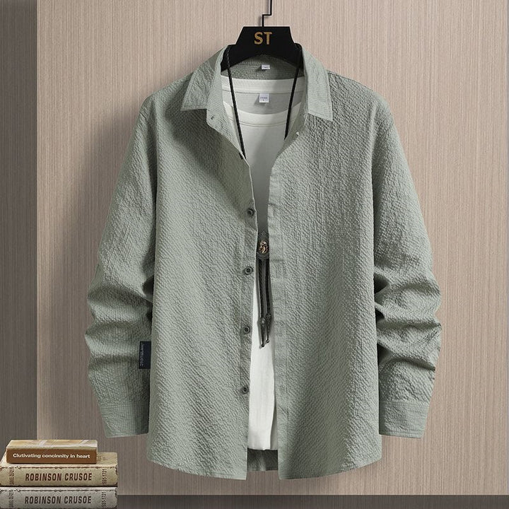Men’s Textured Seersucker Button-Up Shirt