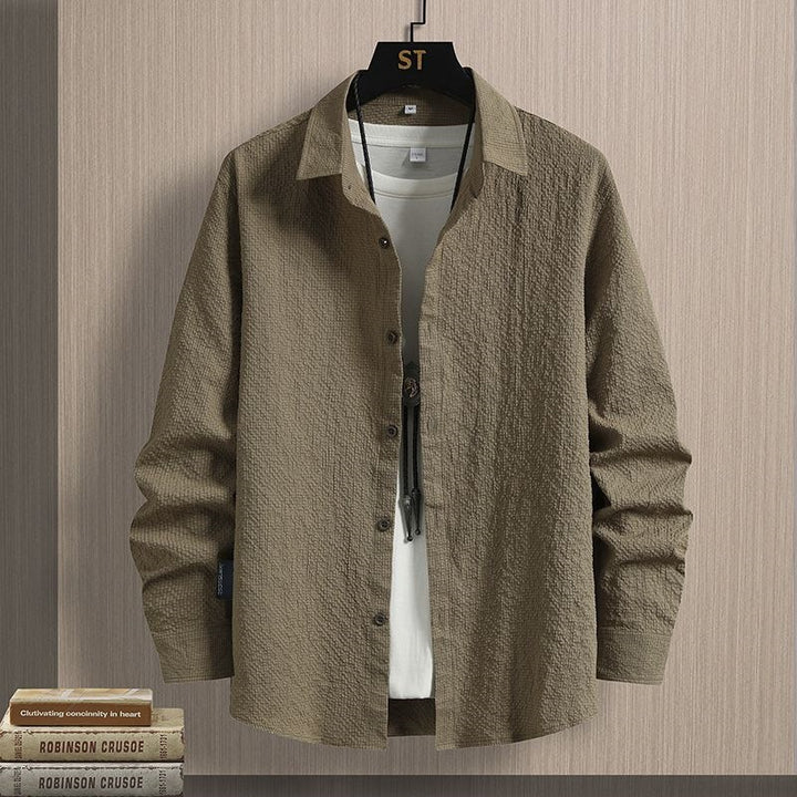 Men’s Textured Seersucker Button-Up Shirt