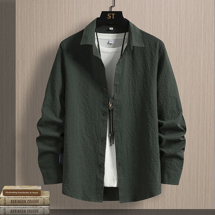 Men’s Textured Seersucker Button-Up Shirt
